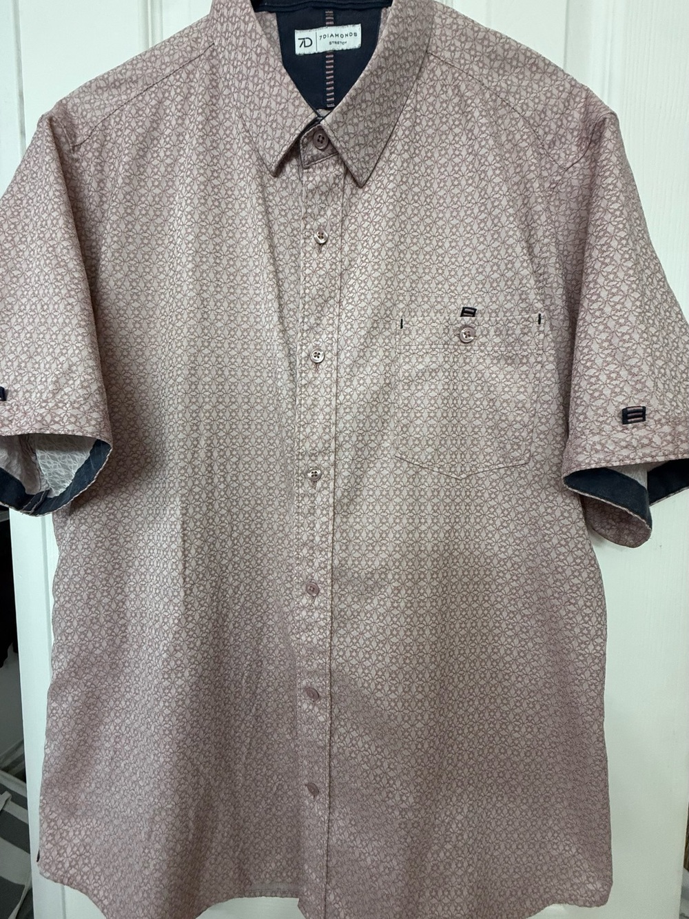 7 Diamonds Men's Short-Sleeve Button-Down Shirt in Mauve Print